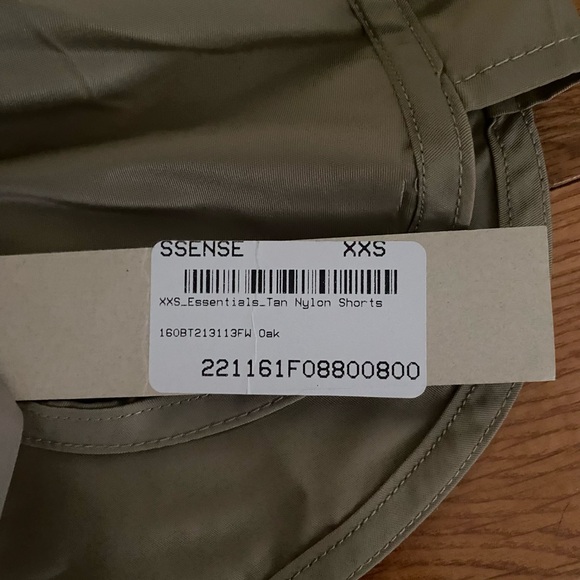 Essentials Fear Of God Women's Tan Shorts XXS NWT - Picture 4 of 5